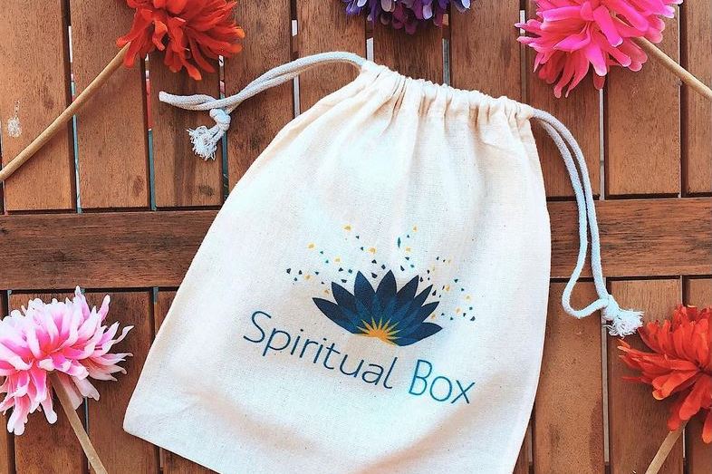 Les petits bonheurs et favoris Lifestyle - Spiritual box : bien-être et développement personnel 